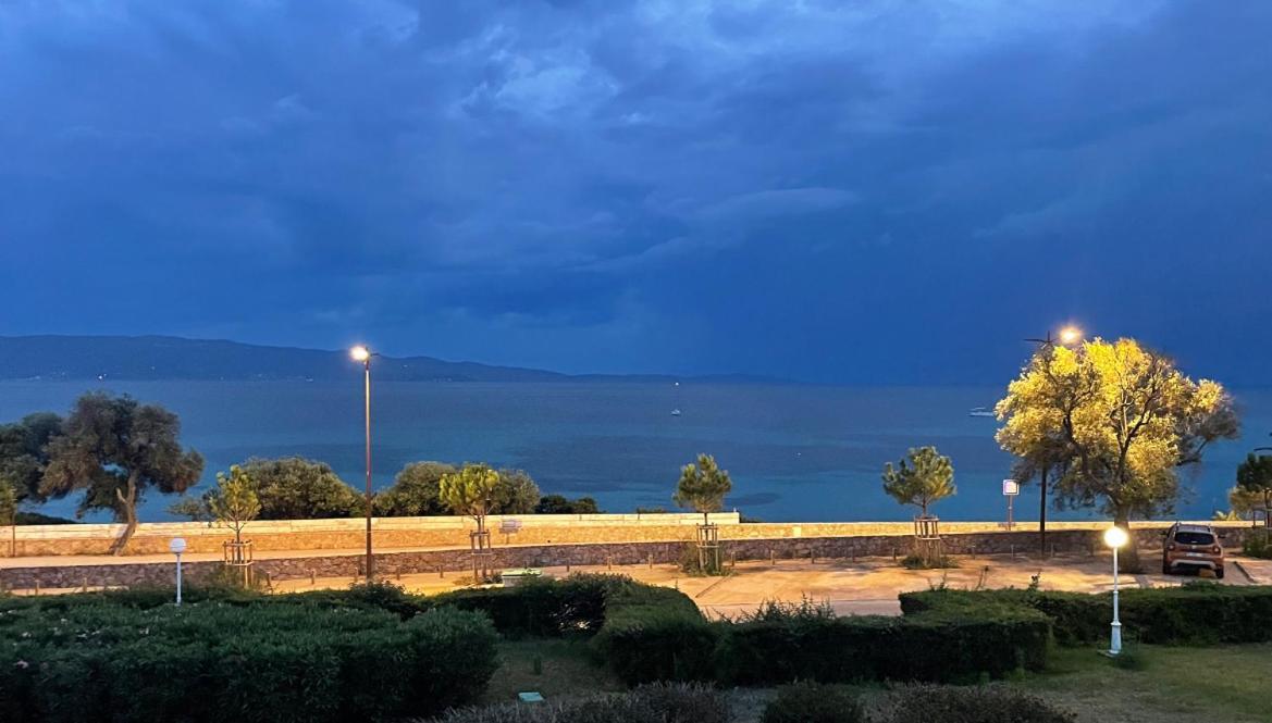 Superbe Pieds Dans L Eau Ajaccio Face A La Mer Plage De Sable Fin Route Des Iles Des Sanguinaires Εξωτερικό φωτογραφία